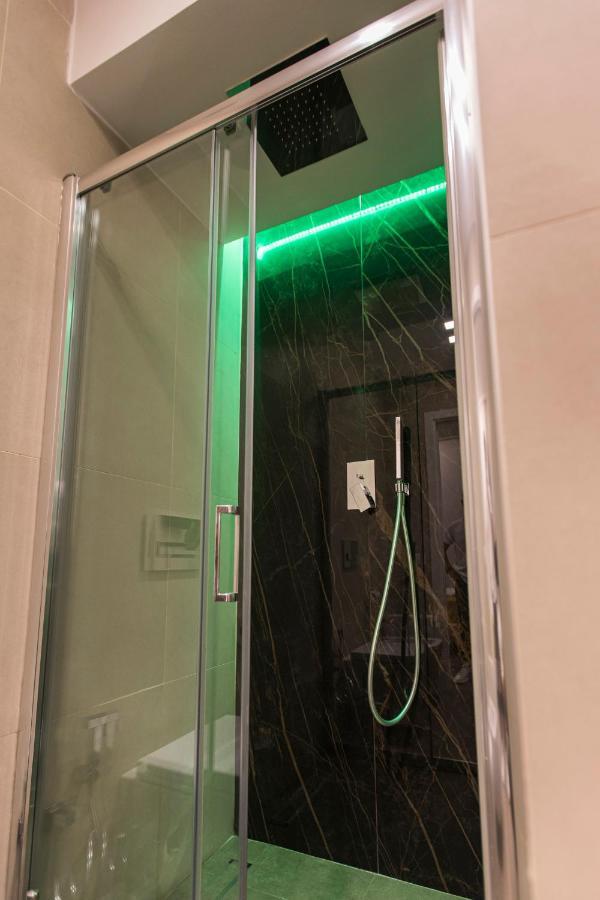 Morpheus Rooms Наполи Екстериор снимка